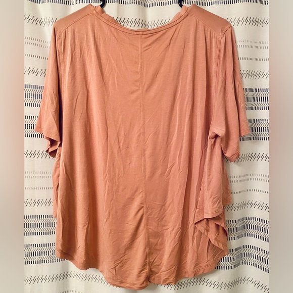 lululemon shirt, size 12 - Picture 3 of 4